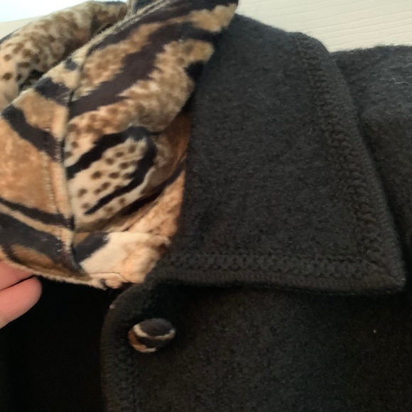 Black vest with removable collar - Picture 3 of 4